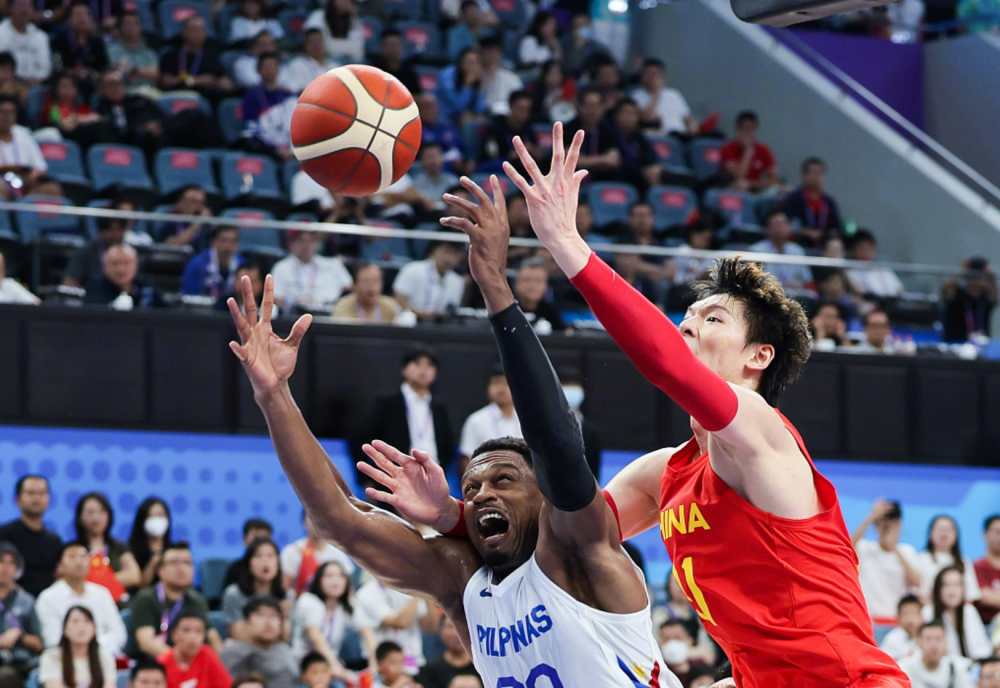 葡超今夜走向成谜；奥兰多魔术战术微调；气氛紧张；临场指挥获称赞的简单介绍