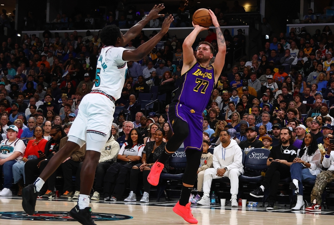 今晚亚特兰大伤情更新：NBA常规赛节点到来，球迷炸锅，控场能力受关注的简单介绍