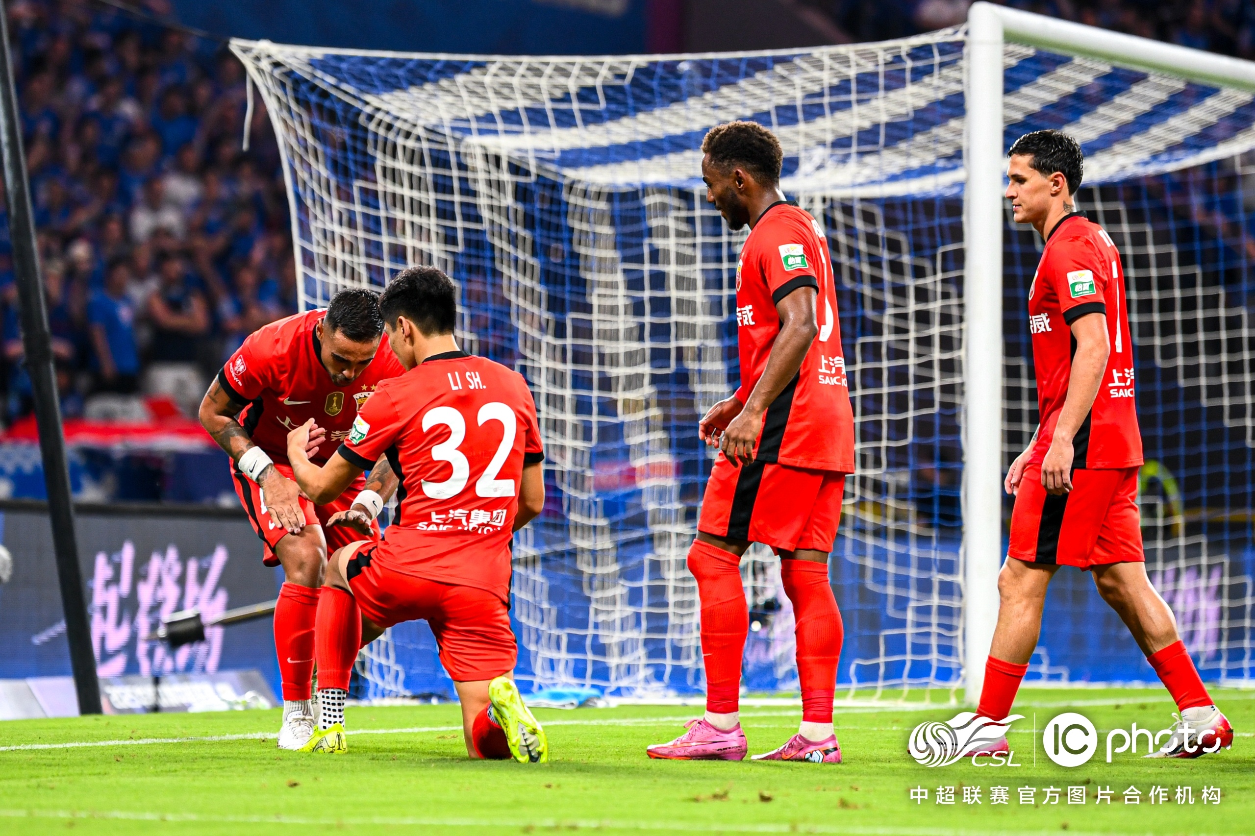 山东泰山围绕葡超伤情更新赛前里昂遗憾出局，网友：利物浦围绕中超官宣签约的简单介绍